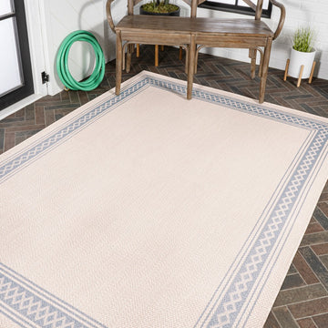 Lucia Classic Diamond Border Indoor/outdoor Area Rug